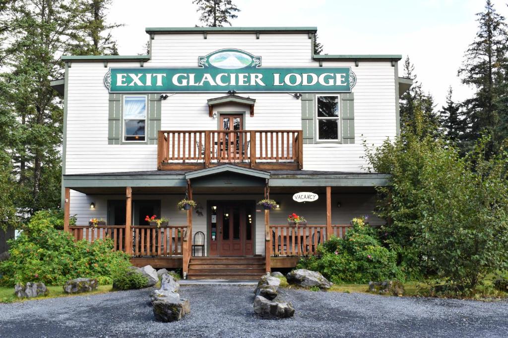 Exit Glacier Lodge Main image 1