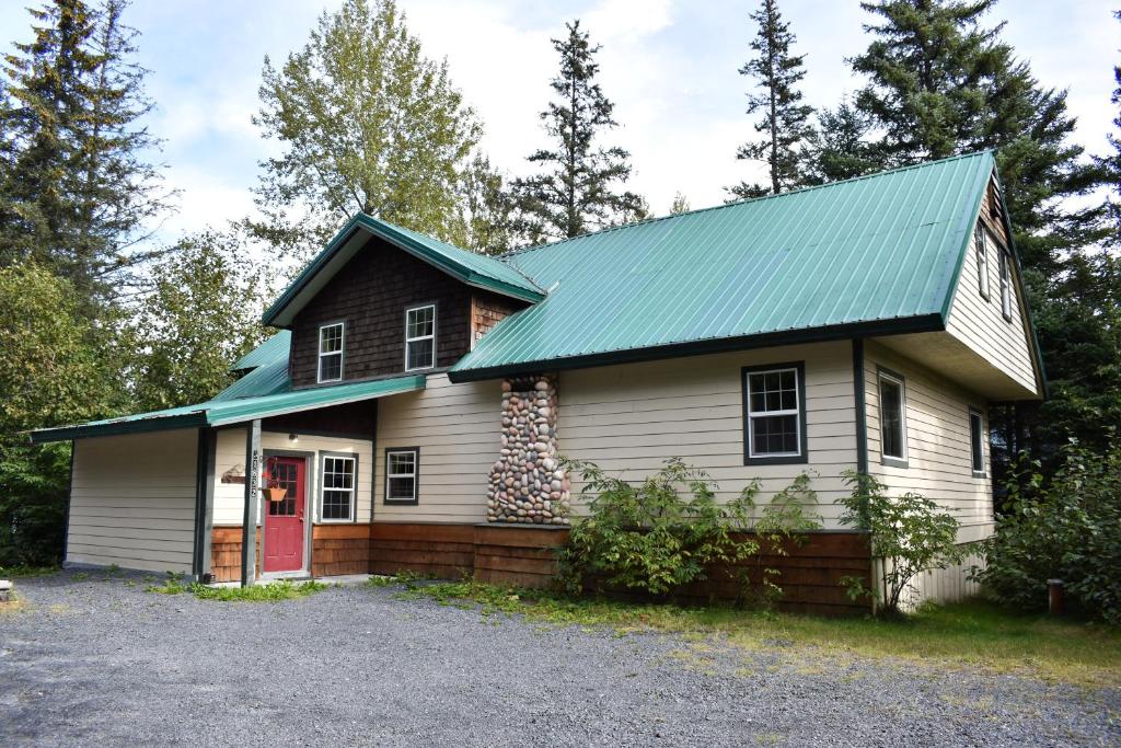 Exit Glacier Lodge Main image 2